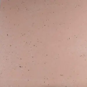 Die Wand zeigt eine elegante Struktur aus Marmorputz, ideal für kreative Wandgestaltung in Wohnzimmern.